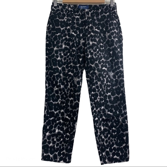 Old Navy Pants - 5for25 Old Navy cheetah print cropped Harper pants